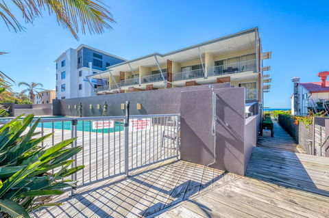 On The Beach Resort Bribie Island - Holiday Byron Bay 2