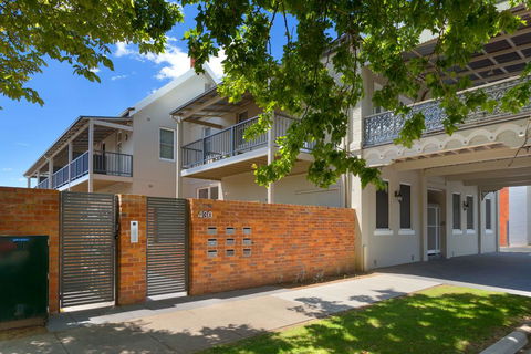 Waterstreet Apartment - Holiday Byron Bay 2