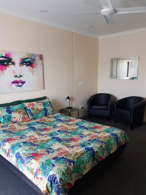 Wentworth Central Motor Inn - Holiday Byron Bay 3