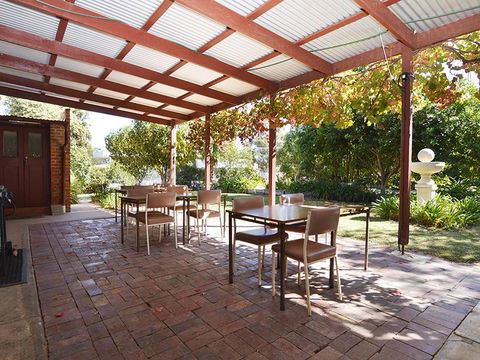 Wentworth Central Motor Inn - Holiday Byron Bay 1