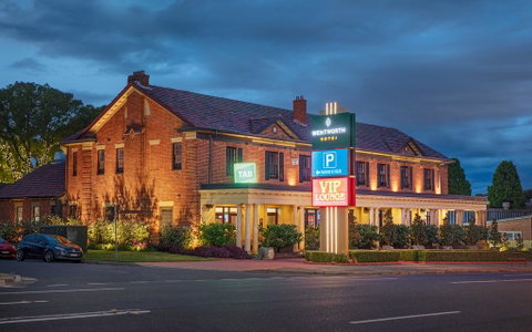 Wentworth Hotel - Holiday Byron Bay 0