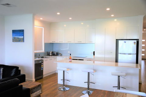 Western Breeze - Holiday Byron Bay 0
