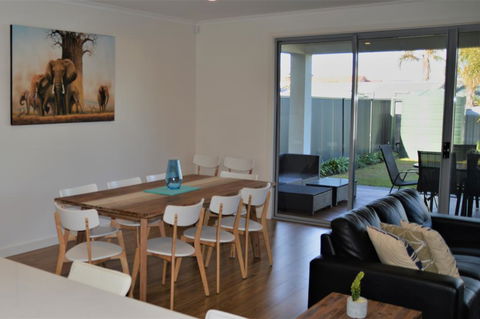 Western Breeze - Holiday Byron Bay 2