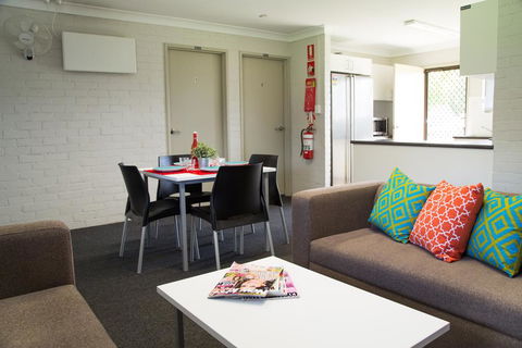 Western Sydney University Village - Hawkesbury - Holiday Byron Bay 3
