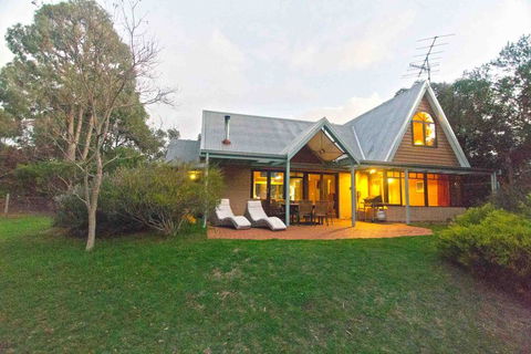 Westwood Cottage - Holiday Byron Bay 0