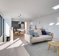 White Room Apartments - Holiday Byron Bay