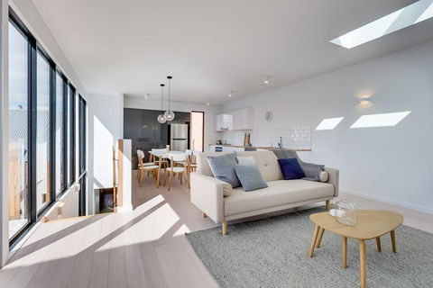 White Room Apartments - Holiday Byron Bay 0