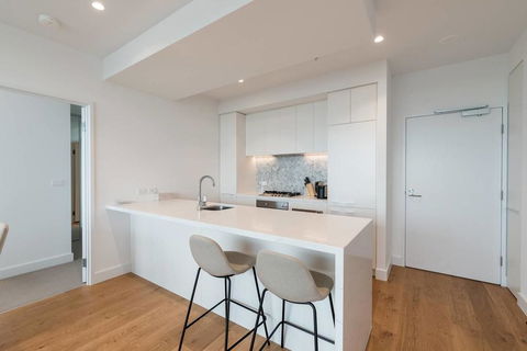 Whitehorse Tower 2 Bedroom 2 Bath - Holiday Byron Bay 1