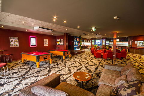 Wiley Park Hotel - Holiday Byron Bay 1