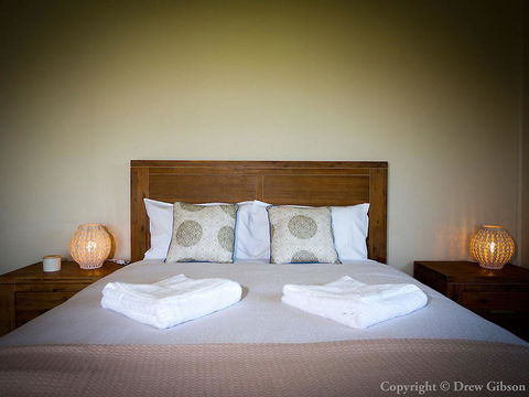 Wine Country Cottage Located Right At The Hunter Valley Gateway, Close To Everything - Holiday Byron Bay 3