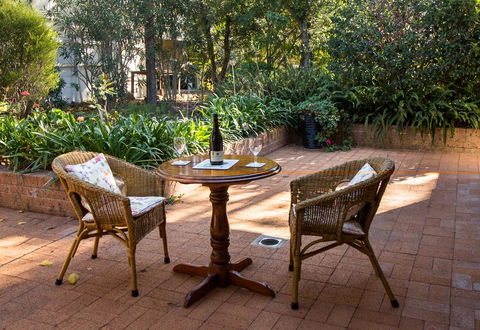 Wine Country Drive Guest House - Holiday Byron Bay 3