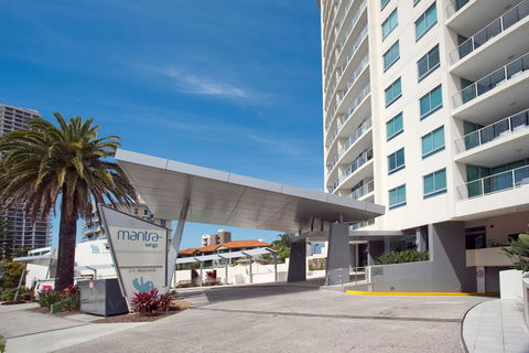 Wings Luxury Apartment Pink Poodle - Holiday Byron Bay 2