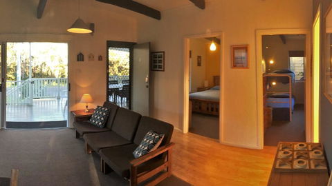 Wonky Pine Beach House, NARRWALLEE- 4 Bedroom - Holiday Byron Bay 2