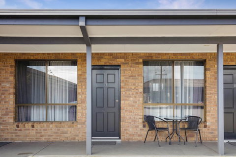 Wonthaggi Motel - Holiday Byron Bay 2
