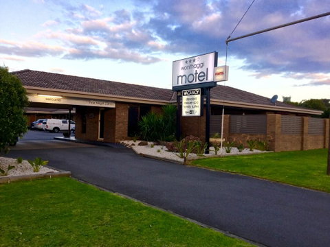 Wonthaggi Motel - Holiday Byron Bay 0