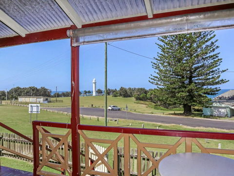 Yamba Pilot Cottage 1 - Pets Welcome - Close To Beach - Holiday Byron Bay 0