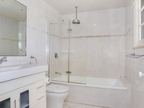 Yamba Pilot Cottage 2 - Pets Welcome - Close To Beach - Holiday Byron Bay 3