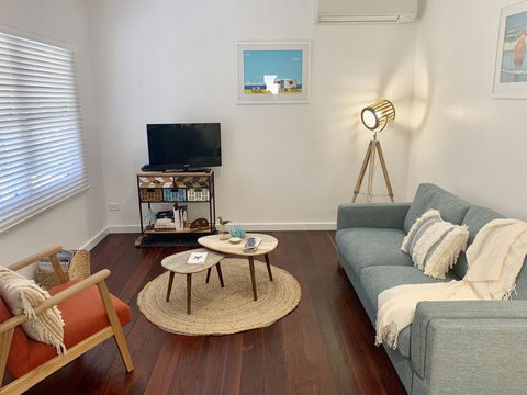 Yaringa Cottage...by The Sea - Holiday Byron Bay 3