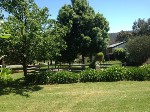 Yarra Glen Bed & Breakfast - Holiday Byron Bay 3