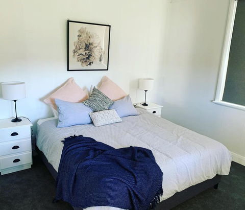 Yellow Door House Adelong - Holiday Byron Bay 2