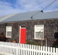 Young's Cottage - circa 1861 - Holiday Byron Bay