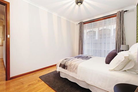 Your Ballarat Home - Holiday Byron Bay 3