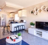 your home here in Sydney - Holiday Byron Bay