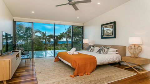 Your Luxury Escape - Kiah 11 Beach House Ocean Views - Holiday Byron Bay 0