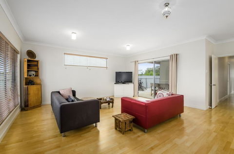 Zaahira House - Holiday Byron Bay 2