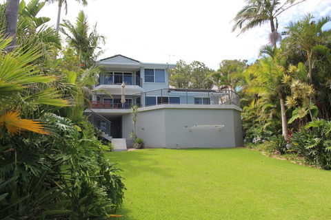 Zaffiro Beach House - Holiday Byron Bay 0