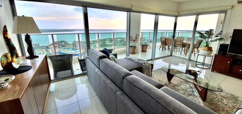 ZEN BY THE WATER - Darwin Premier Retreat - Holiday Byron Bay 2