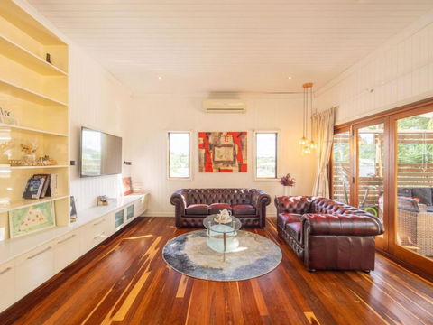 6KM To CBD Convenient 5BR Queenslander Coorparoo - Holiday Byron Bay 1