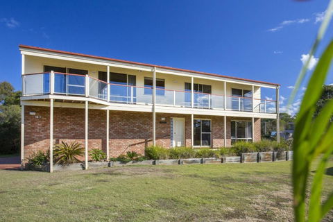 Aidan - Holiday Byron Bay 1