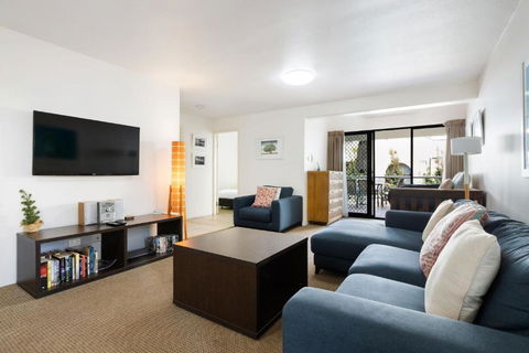 Apartment 2 - Holiday Byron Bay 0