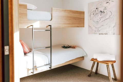 B E R T I E - Central Bicheno - Holiday Byron Bay 2