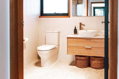 B E R T I E - Central Bicheno - Holiday Byron Bay 4