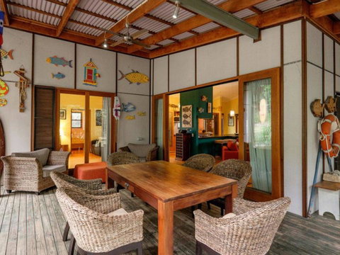 Five Bimba (Tractor House) - Holiday Byron Bay 17