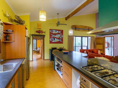 Five Bimba (Tractor House) - Holiday Byron Bay 1