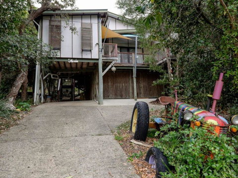 Five Bimba (Tractor House) - Holiday Byron Bay 0