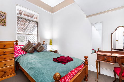 HAKATA RYOKAN (åšå¤šæ—…é¤¨) - Holiday Byron Bay 3
