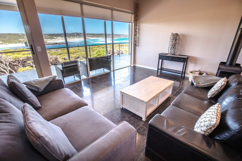 Hanson Bay Cabins - Holiday Byron Bay 7