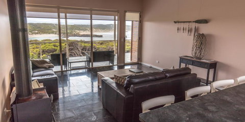 Hanson Bay Cabins - Holiday Byron Bay 10