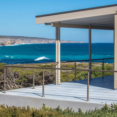 Hanson Bay Cabins - Holiday Byron Bay 11