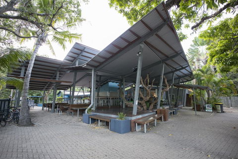Roamer Magnetic Island Koala Park - Formerly Selina Magnetic Island - Holiday Byron Bay 18