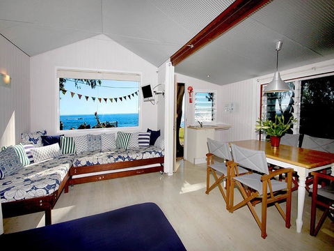 Sea Shanties - Holiday Byron Bay 3