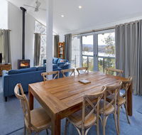 'Matilda' - Spacious  centrally located with great lake views - Holiday Byron Bay