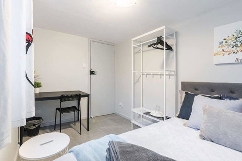 1 Double Quaint Grannyflat Private Room Near Public Transport - SHAREHOUSE - Holiday Byron Bay 1