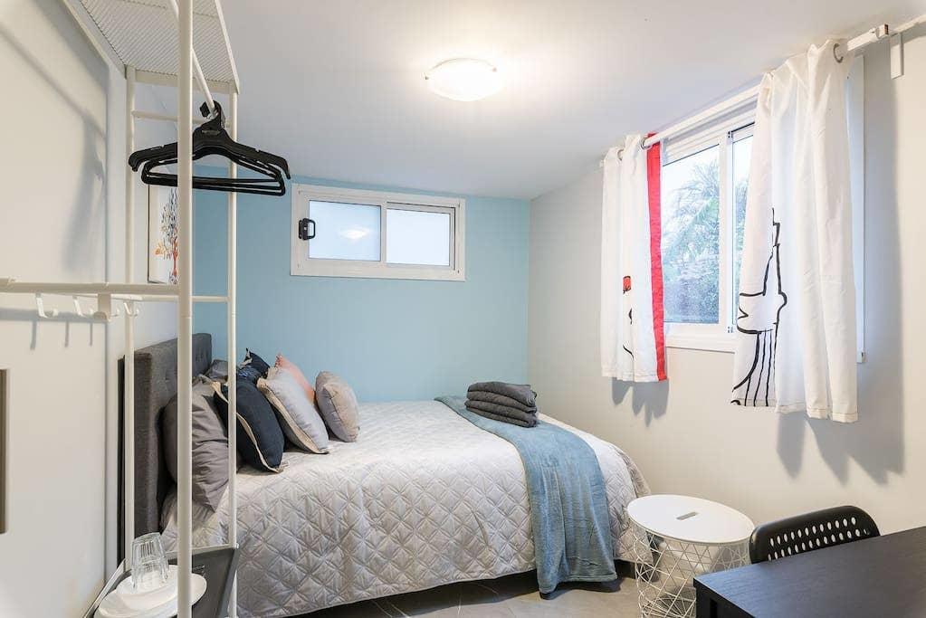 Hoxton Park NSW Holiday Byron Bay