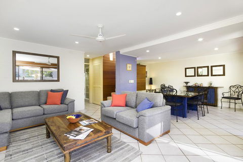1/67 Noosa Parade - Holiday Byron Bay 3