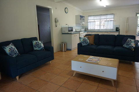 11 Bomburra Court - Rainbow Beach, Comfortable Beach House, Plenty Of Boat Parking - Holiday Byron Bay 0